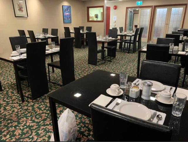 Airport Inn Порт-Харди Экстерьер фото