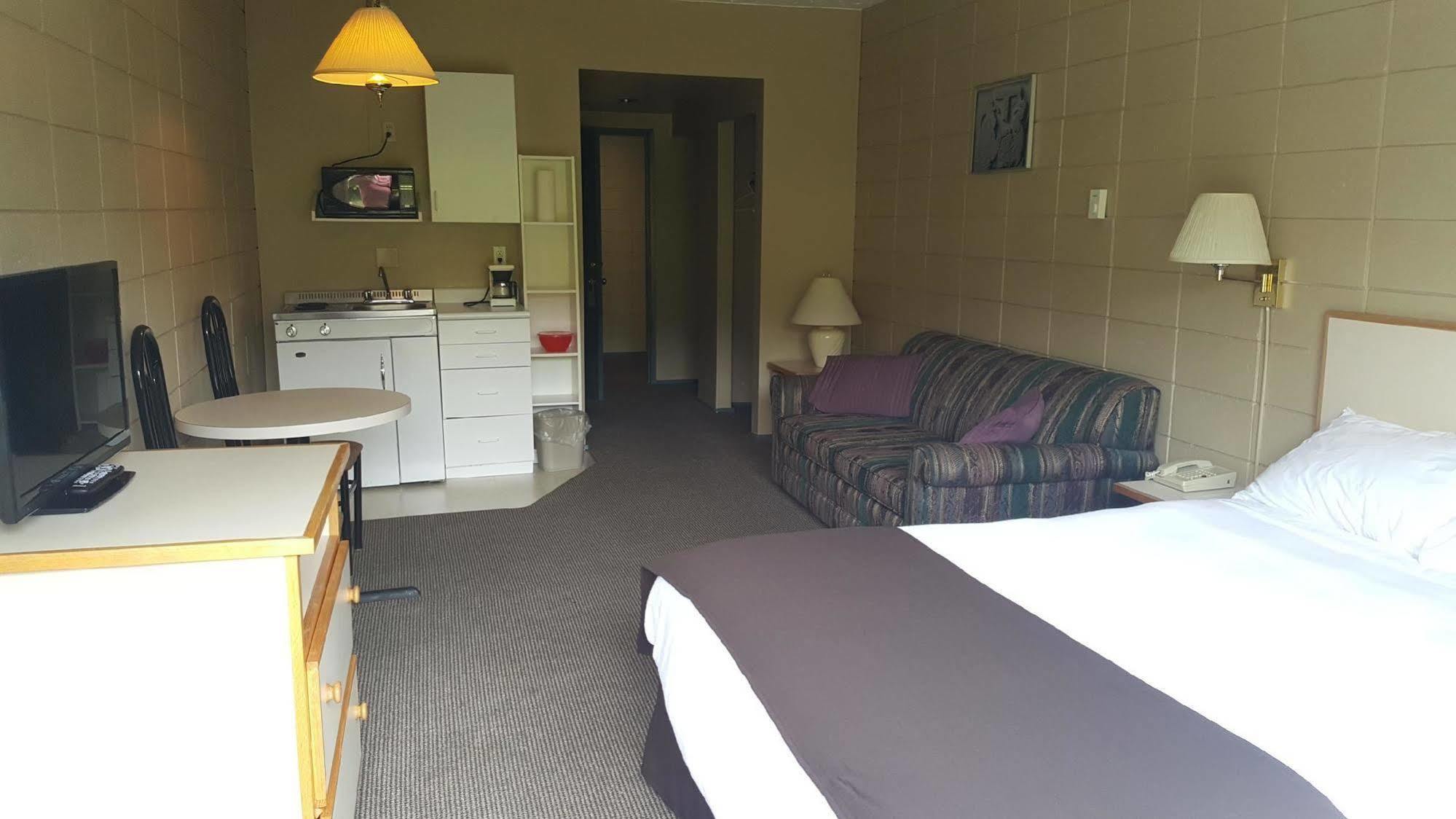 Airport Inn Порт-Харди Экстерьер фото
